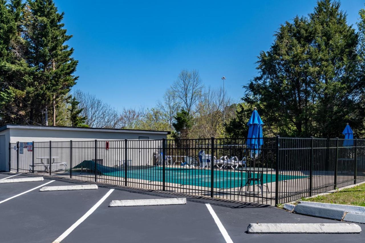 Quality Inn Cleveland Zewnętrze zdjęcie
